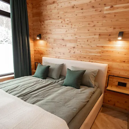 яблуневий схил Hébergement de vacances Tukhlya